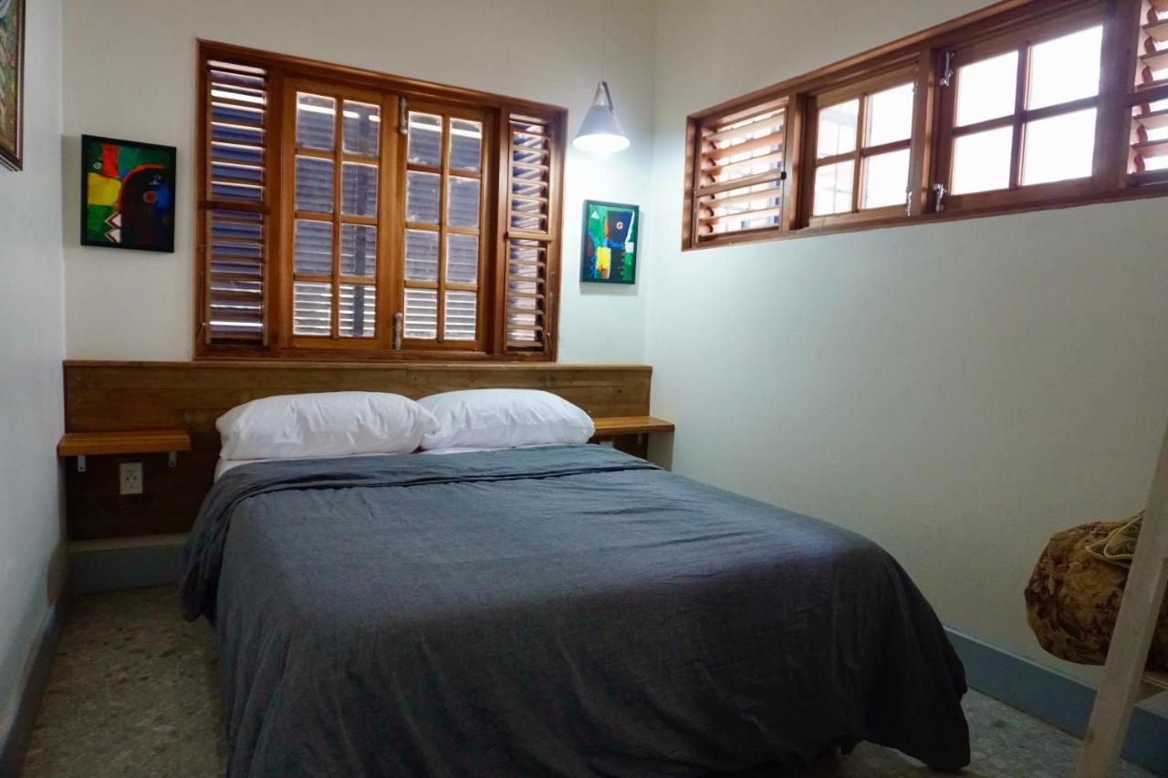 Albergue Gordon Town Kotch Kingston Exterior foto