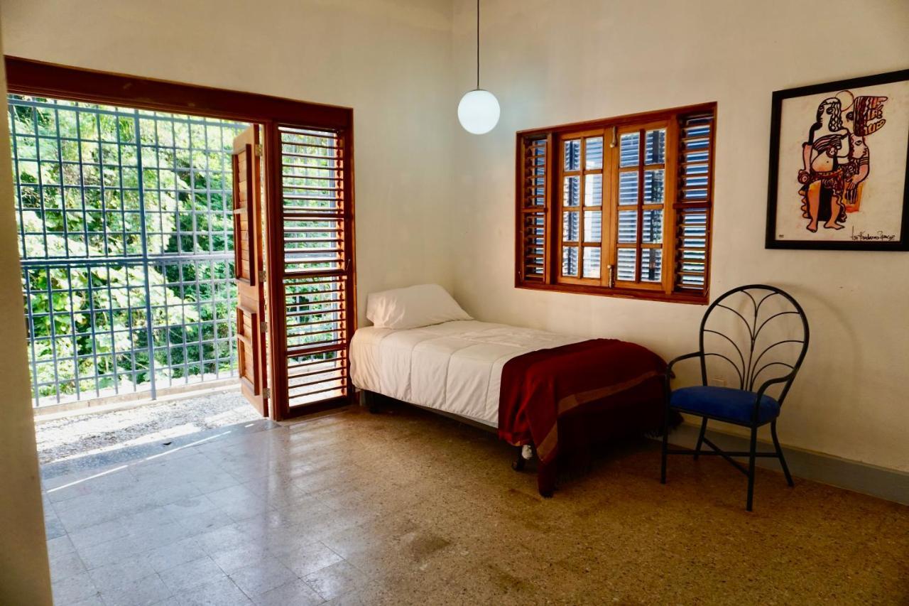 Albergue Gordon Town Kotch Kingston Exterior foto