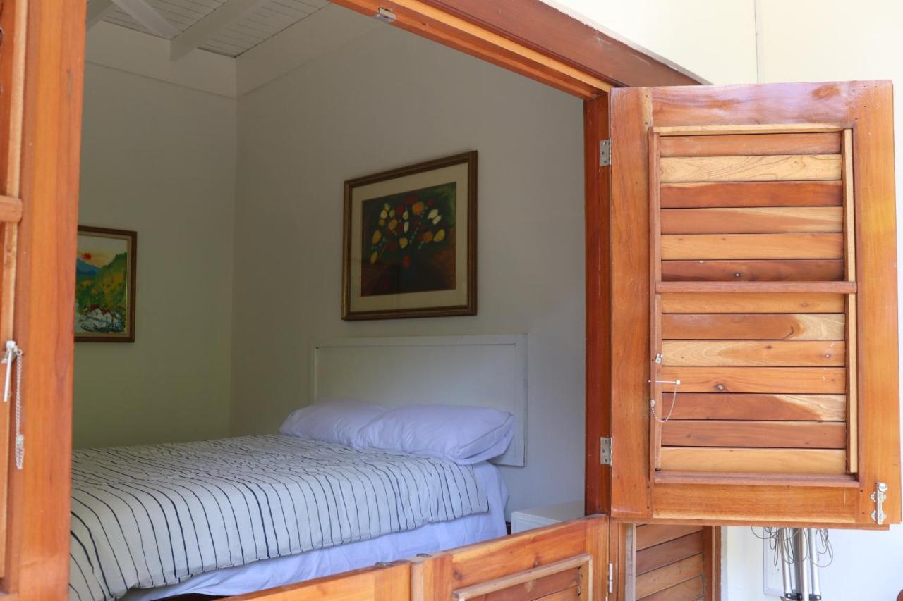 Albergue Gordon Town Kotch Kingston Exterior foto