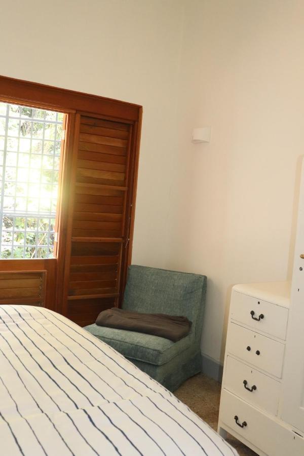 Albergue Gordon Town Kotch Kingston Exterior foto